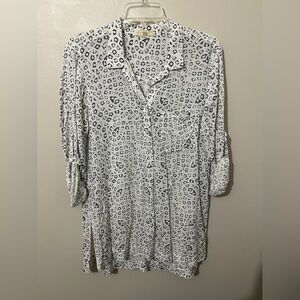 Side Stitch Tunic Womens Small Animal Print Top Button Front Henley